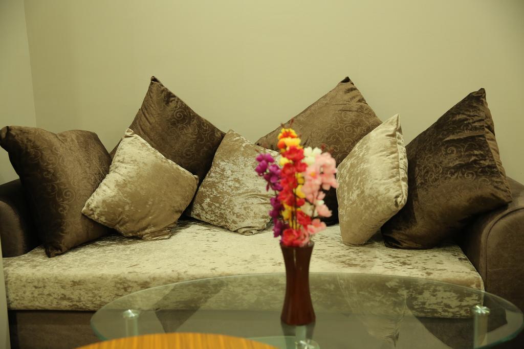 Hotel Sv Kashipur Bilik gambar